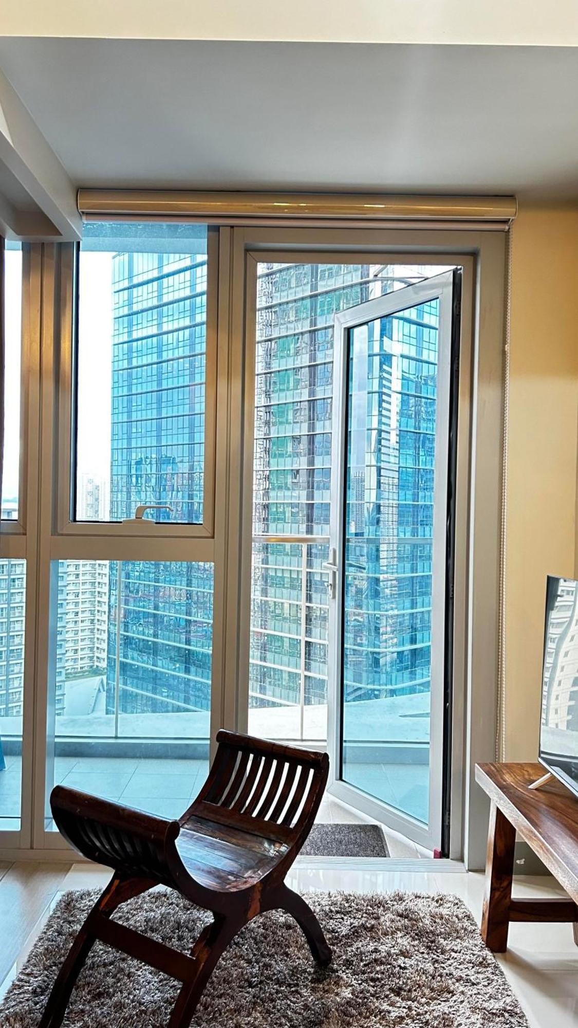 Uptown Parksuites Tower Two - Bgc Taguig, Manila Exterior foto